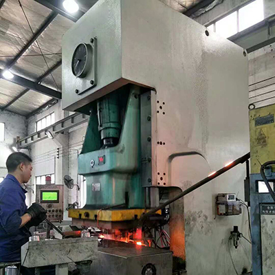 200T hot punching production line