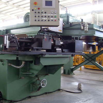 Internal thread machine